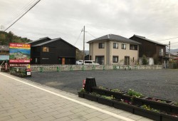 Parking Lot / Bicycle-parking Space