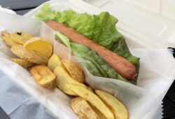 巨型热狗+薯条+饮料套餐